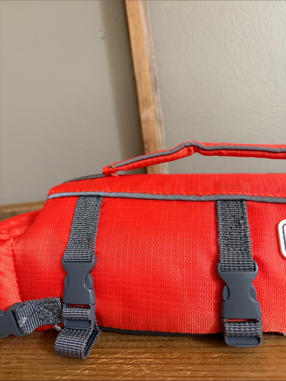 Outward Hound Granby Splash red-Orange Dog Life Jacket with Handle size XS - Picture 7 of 10